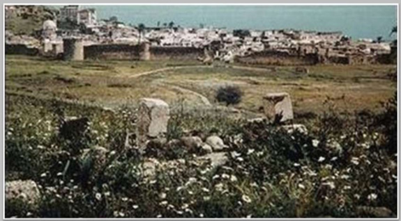  זווית הצילום שבחרו הצלמים הראשונים לתעד את שרידי חומות טבריה