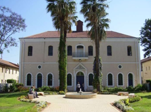 החזית הצפונית של בית הכנסת במקווה ישראל