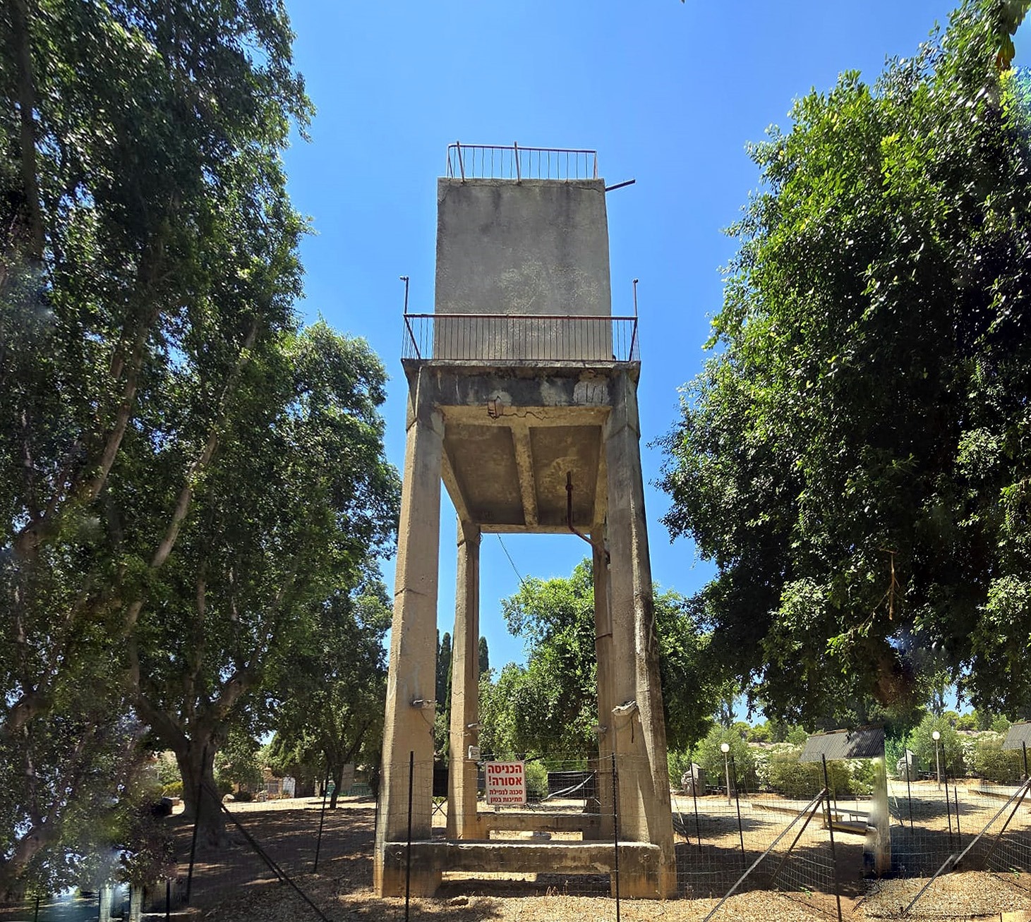  מגדל המים בחצר הגדולה, 2024, צילום: ישראל פרקר
